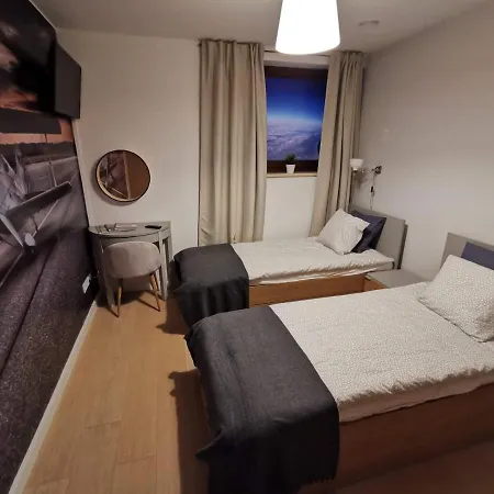 Skrzydlaty Domek Apartment *